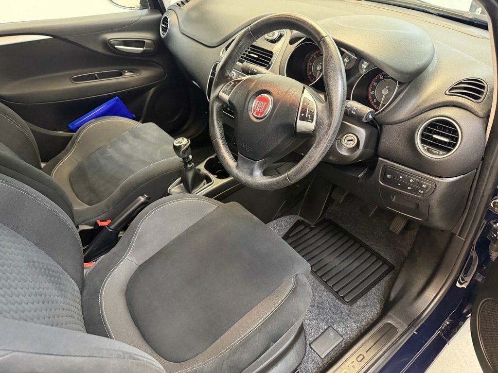 Fiat Punto Hatchback 1.2 Pop Euro 6 201666 Black #13