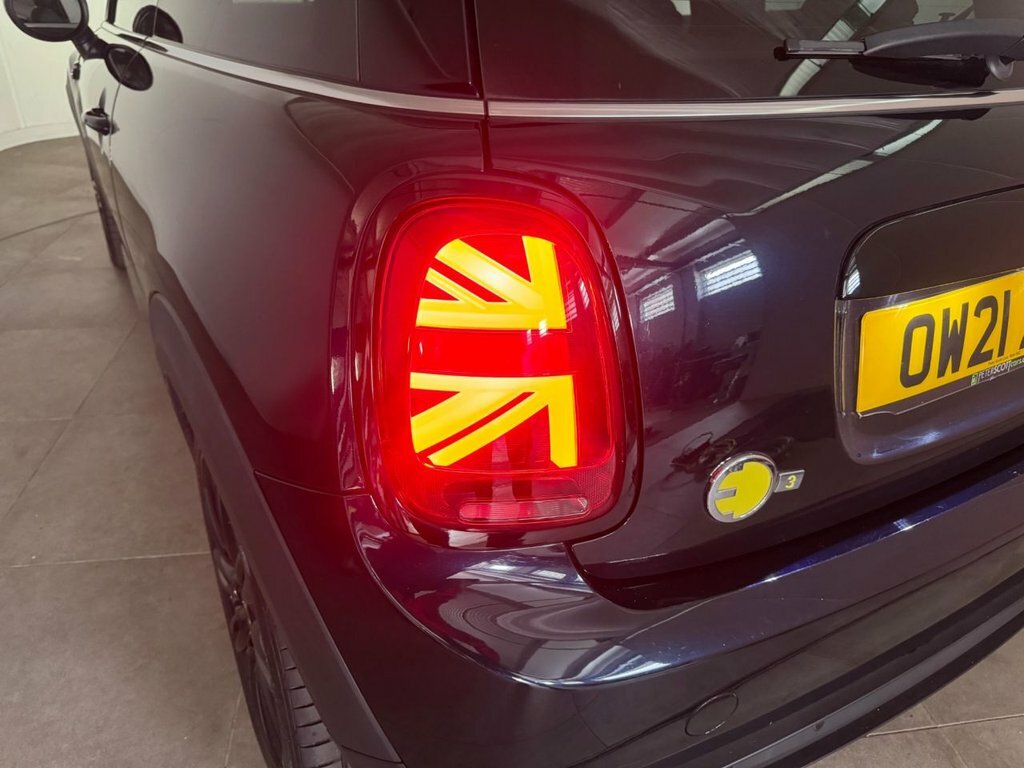 Mini Electric Hatchback Black #4