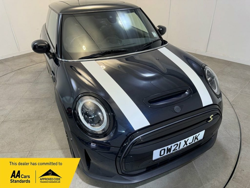 Mini Electric Hatchback Black #2
