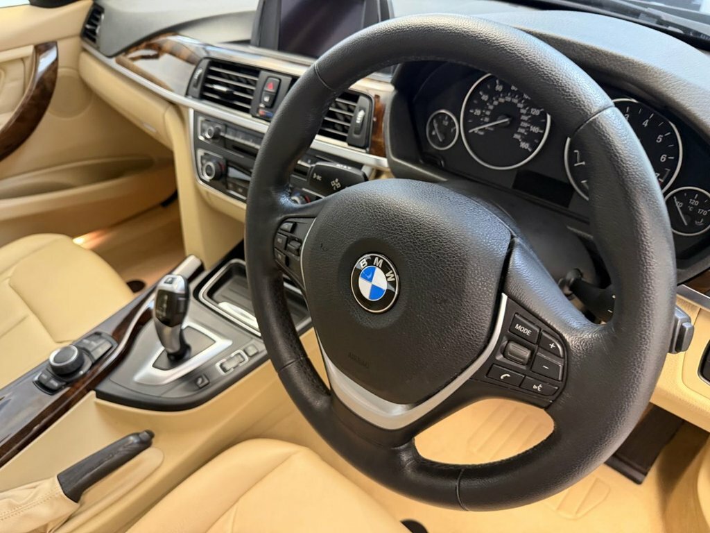 BMW 3 Series Estate 320D Sport Touring 2014 Black #16