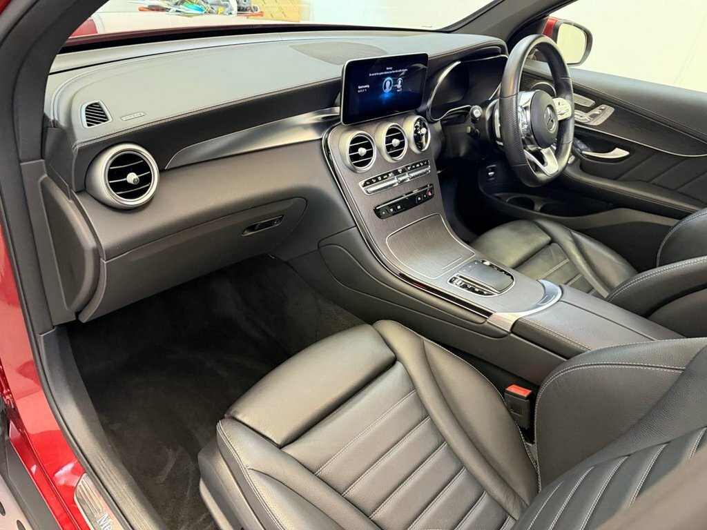 Mercedes-Benz GLC Class 2.0 Glc300de 13.5Kwh Amg Line Premium Suv Di #18