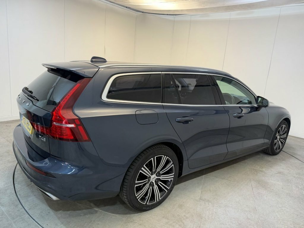 Volvo V60 2L Inscription Plus Blue #4