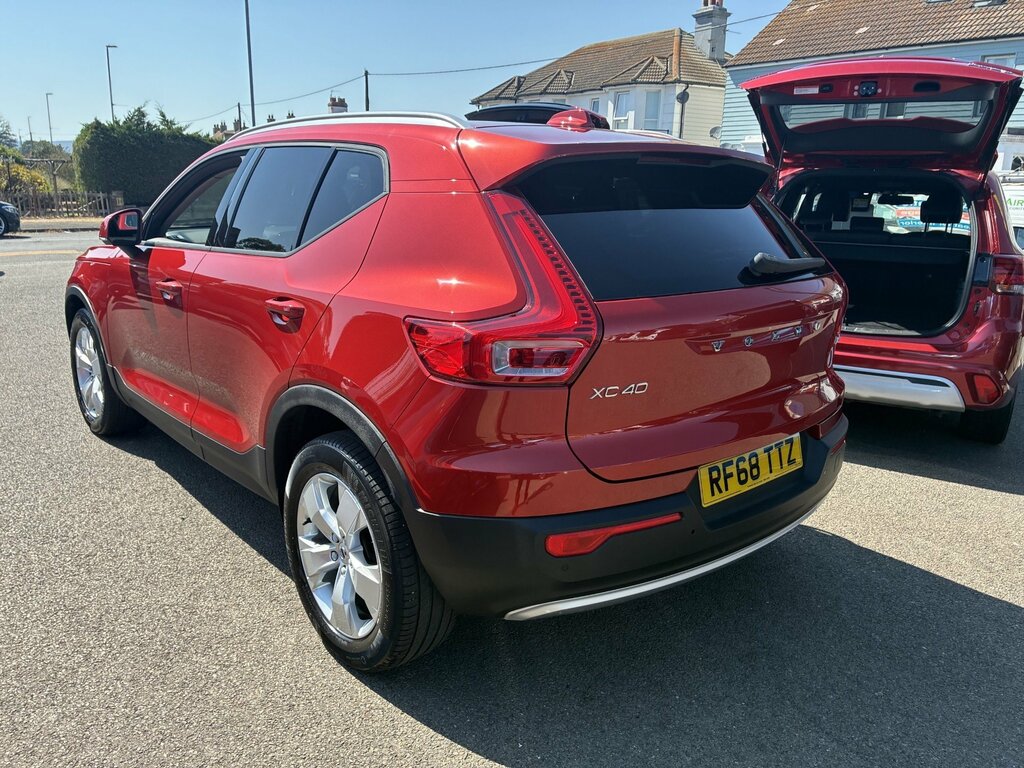 Volvo XC40 Momentum Pro 2.0 T4 Euro 6 Suv 8 Red #3