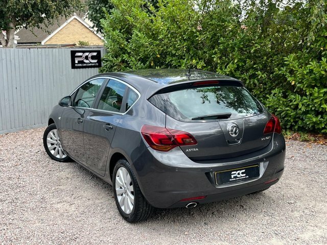 Vauxhall Astra 2011 2.0 Cdti Elite Hatchback Euro Grey #2