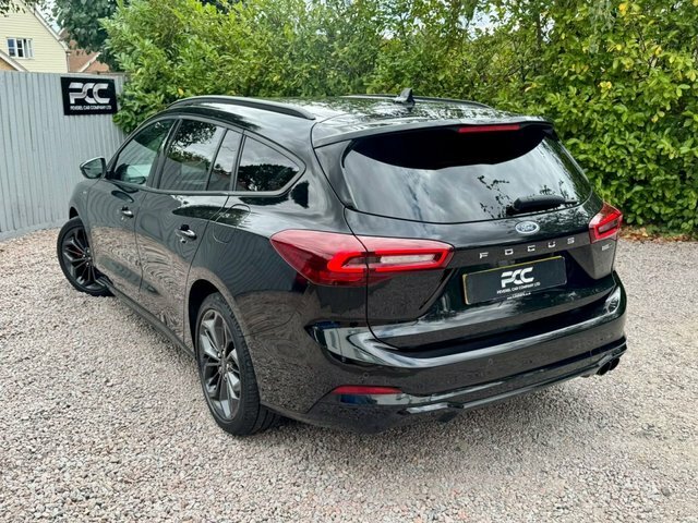 Ford Focus 2022 1.0T Ecoboost Mhev St-line Vignale Estate LV72WGK Black #2