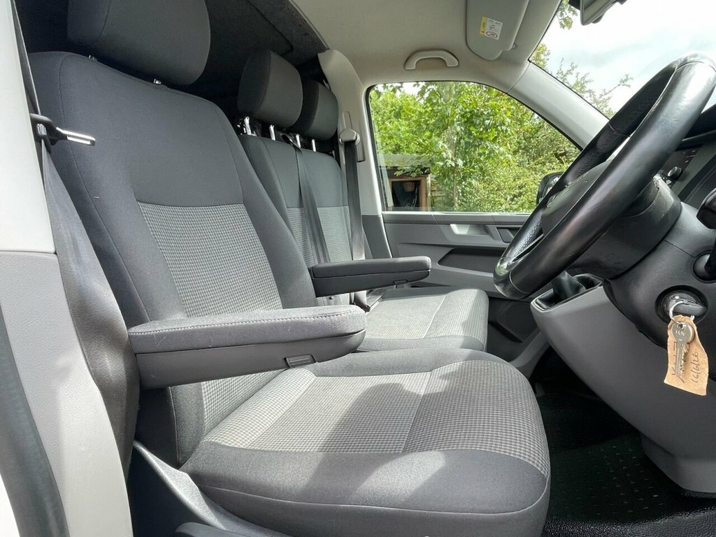 Volkswagen Transporter 2L Startline White #2