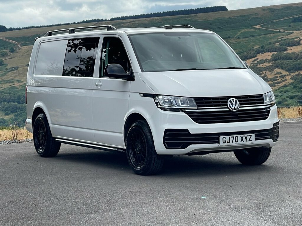 Volkswagen Transporter 2L Startline White