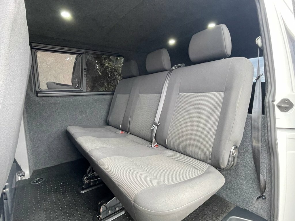 Volkswagen Transporter 2L Startline White #3