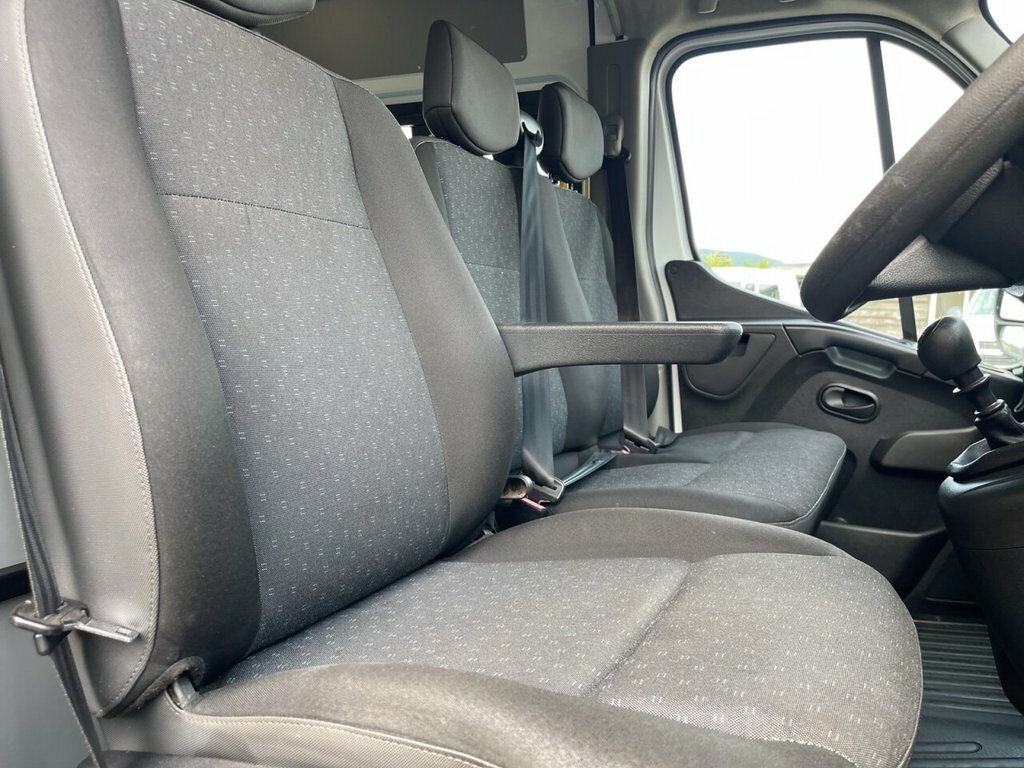 Vauxhall Movano Mpv White #2