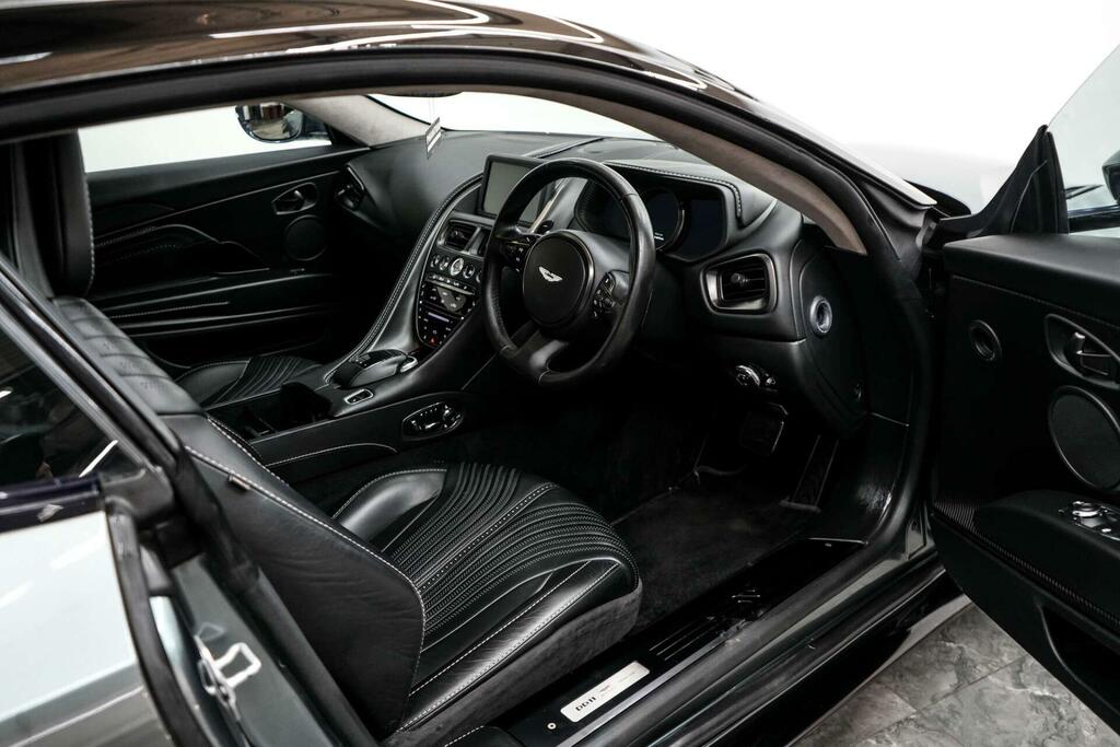 Aston Martin DB11 V8 528 Volante Touchtronic Red #14