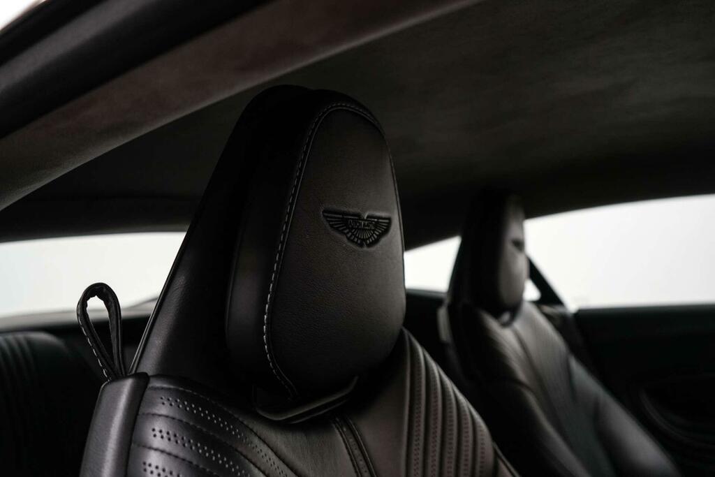 Aston Martin DB11 V8 528 Volante Touchtronic Red #20