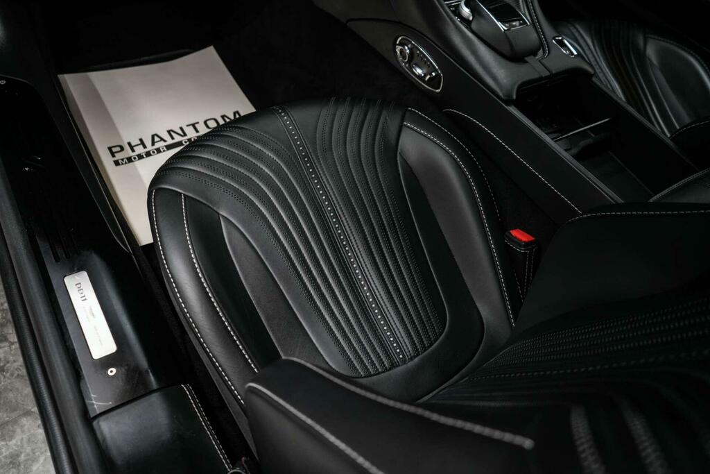 Aston Martin DB11 V8 528 Volante Touchtronic Red #25