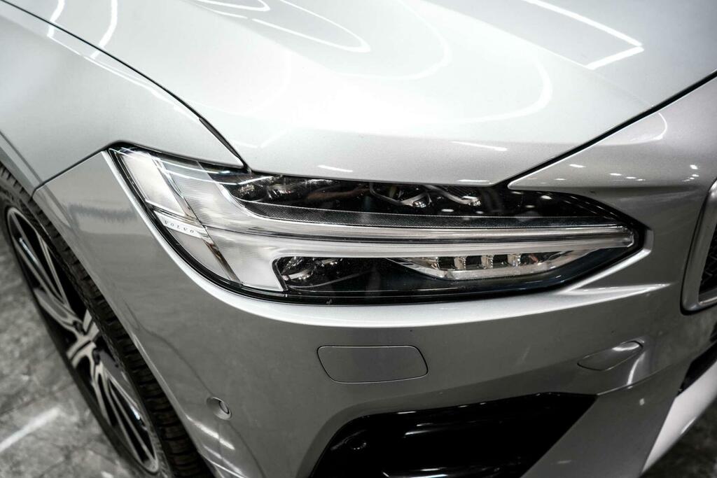 Volvo V90 R-design Pro Silver #6