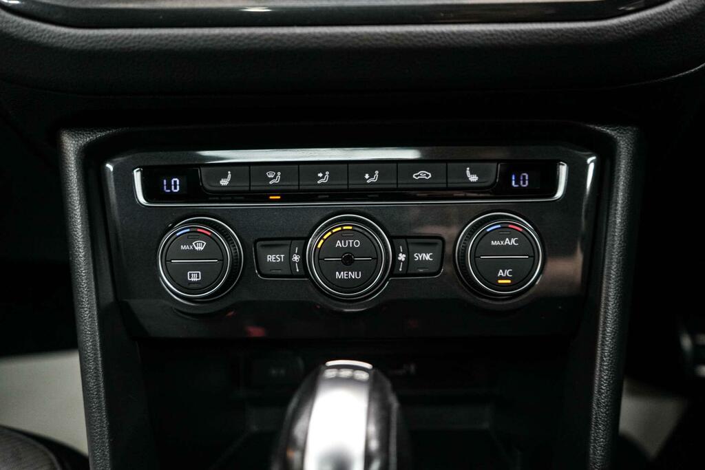 Volkswagen Tiguan Suv Black #36
