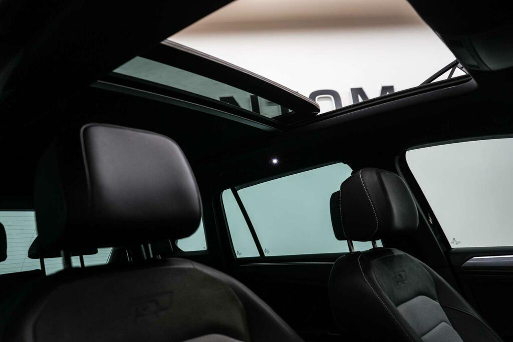 Volkswagen Tiguan Suv Black #19