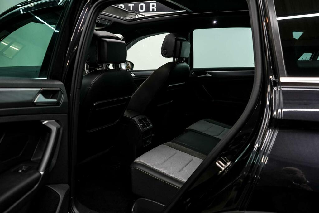 Volkswagen Tiguan Suv Black #26