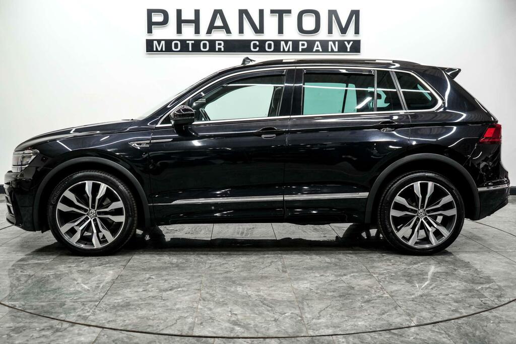 Volkswagen Tiguan R-line Black #3