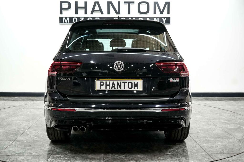 Volkswagen Tiguan R-line Black #4