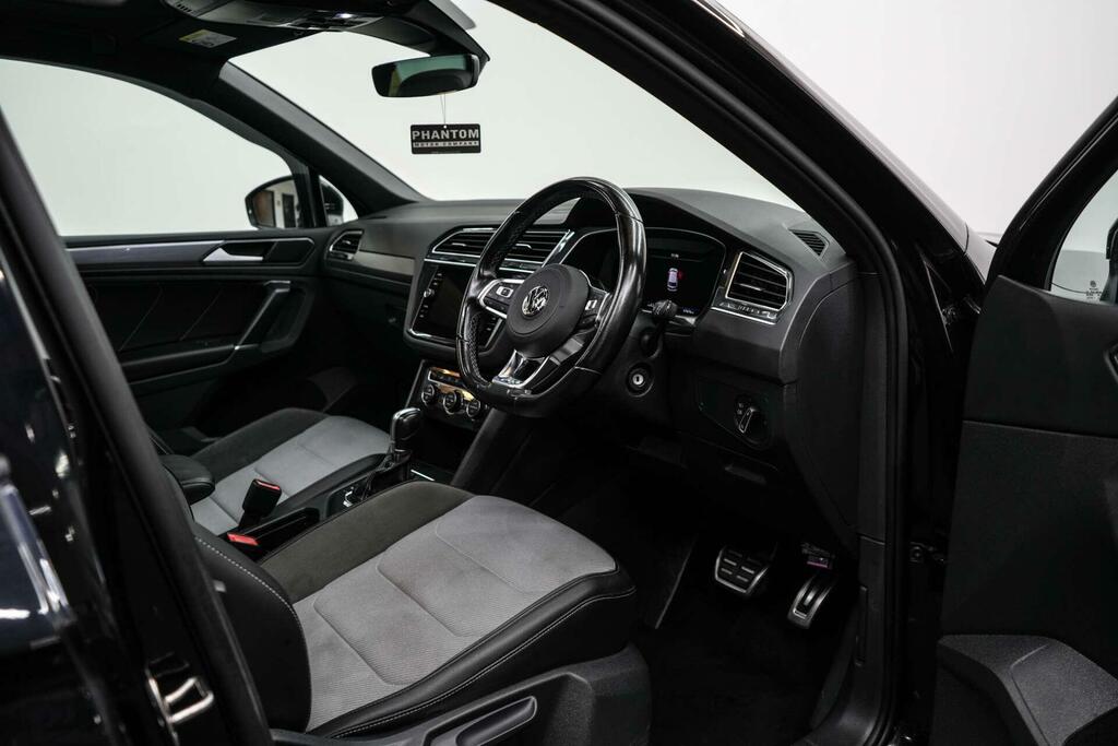 Volkswagen Tiguan Suv Black #14