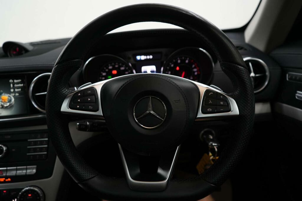 Mercedes-Benz SL Class Sl 400 Amg Line Red #36