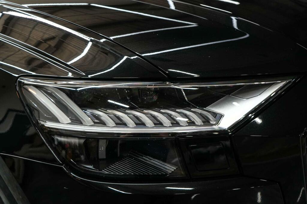 Audi SQ8 Black Edition Black #6