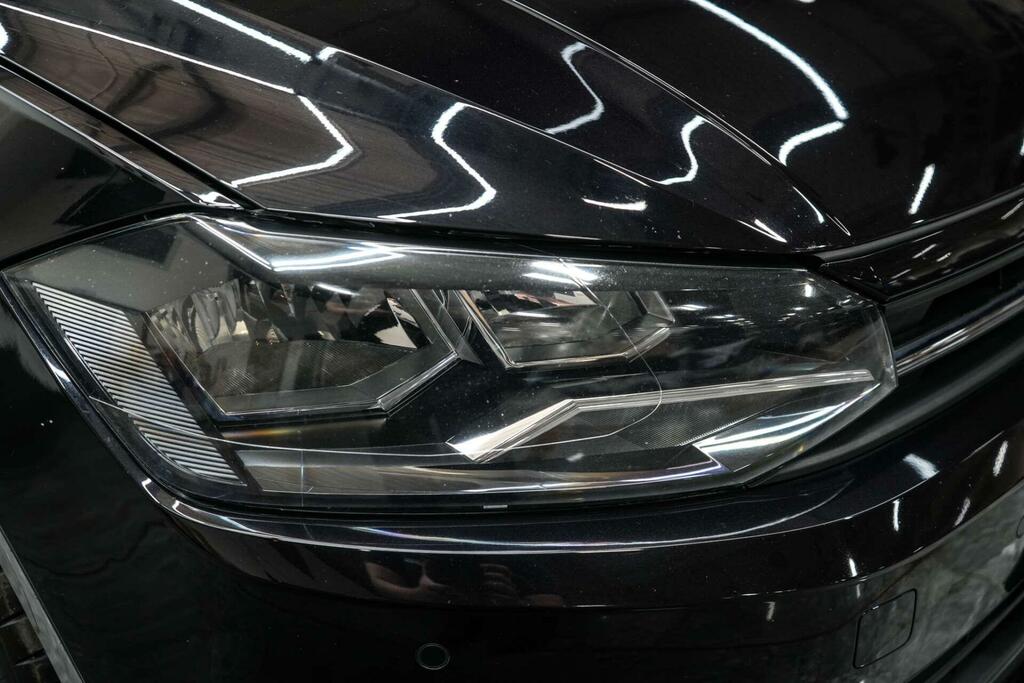 Volkswagen Polo Match Black #6