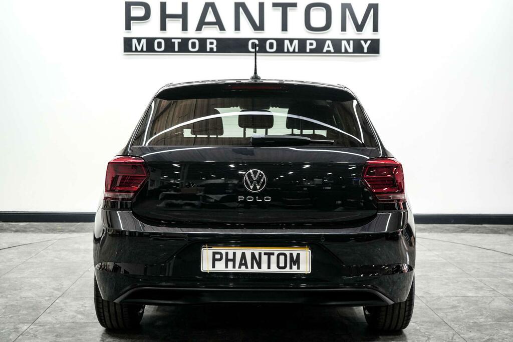 Volkswagen Polo Match Black #4