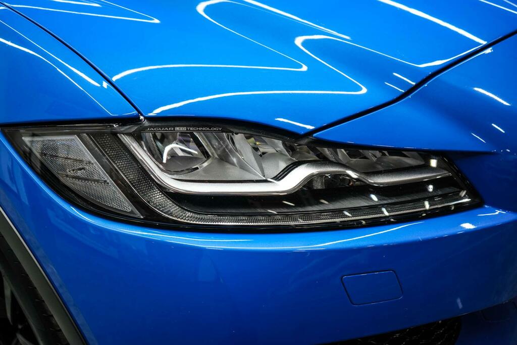 Jaguar F-Pace Svr Blue #6