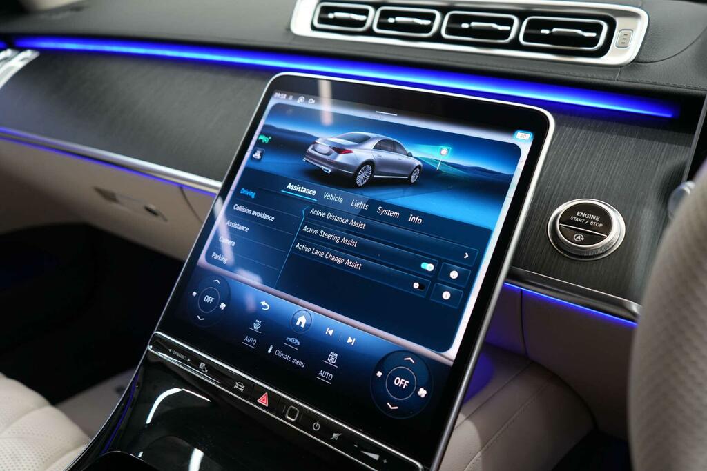 Mercedes-Benz S Class S580e L Amg Line Premium 9G-tronic Black #41
