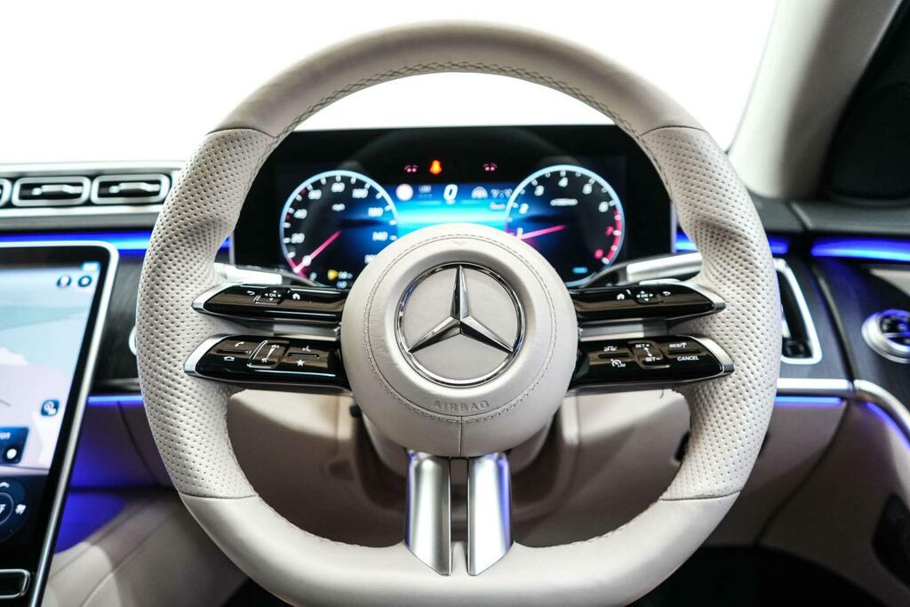 Mercedes-Benz S Class S580e L Amg Line Premium 9G-tronic Black #48