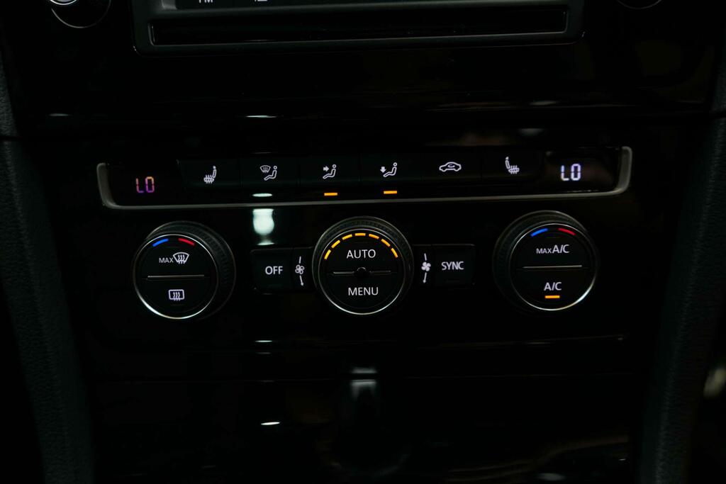 Volkswagen Golf New Gt 2.0 Tdi 150 Ps 6-Speed Dsg Black #29