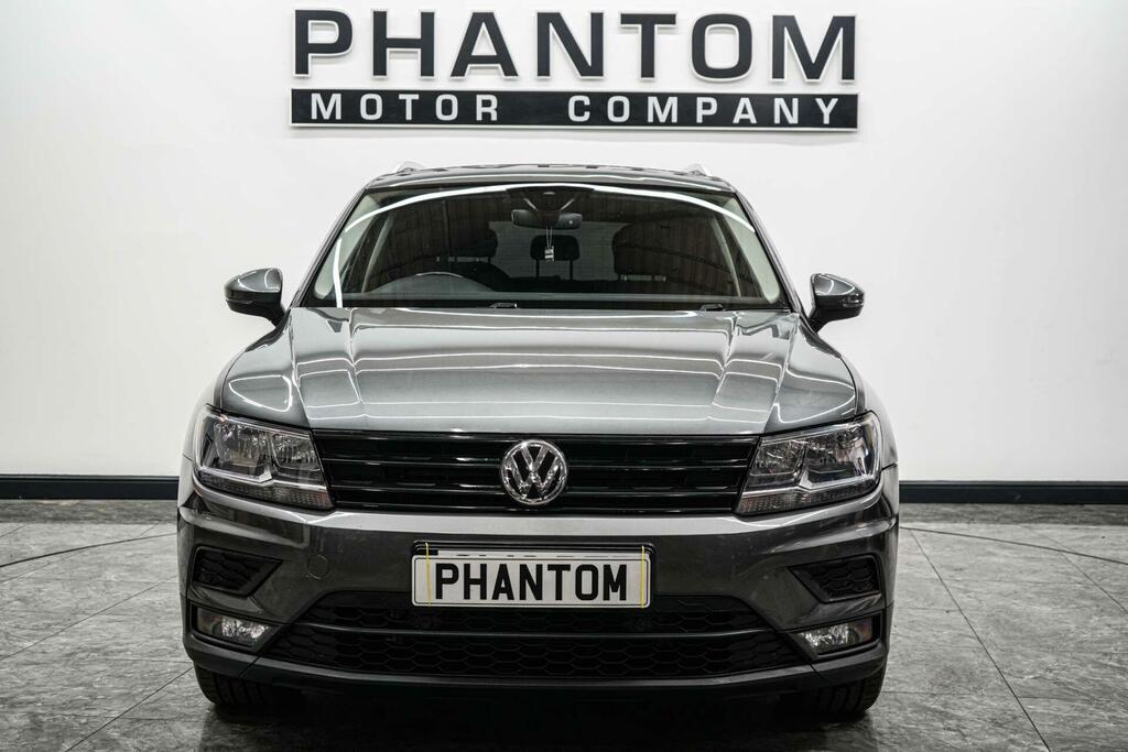 Volkswagen Tiguan 2.0 Tdi Se Navigation Suv Ss Grey #2