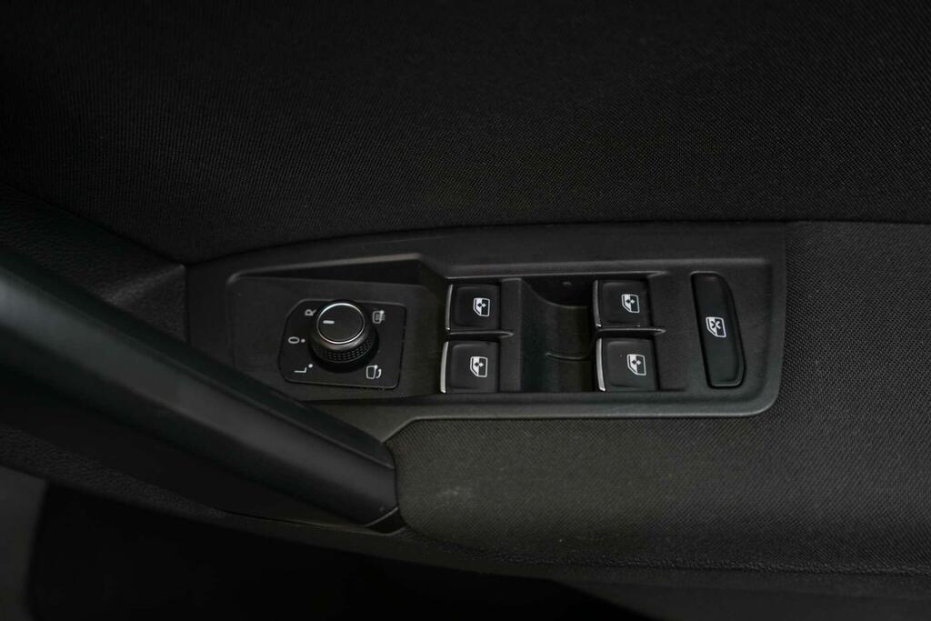 Volkswagen Tiguan 2.0 Tdi Se Navigation Suv Ss Grey #23