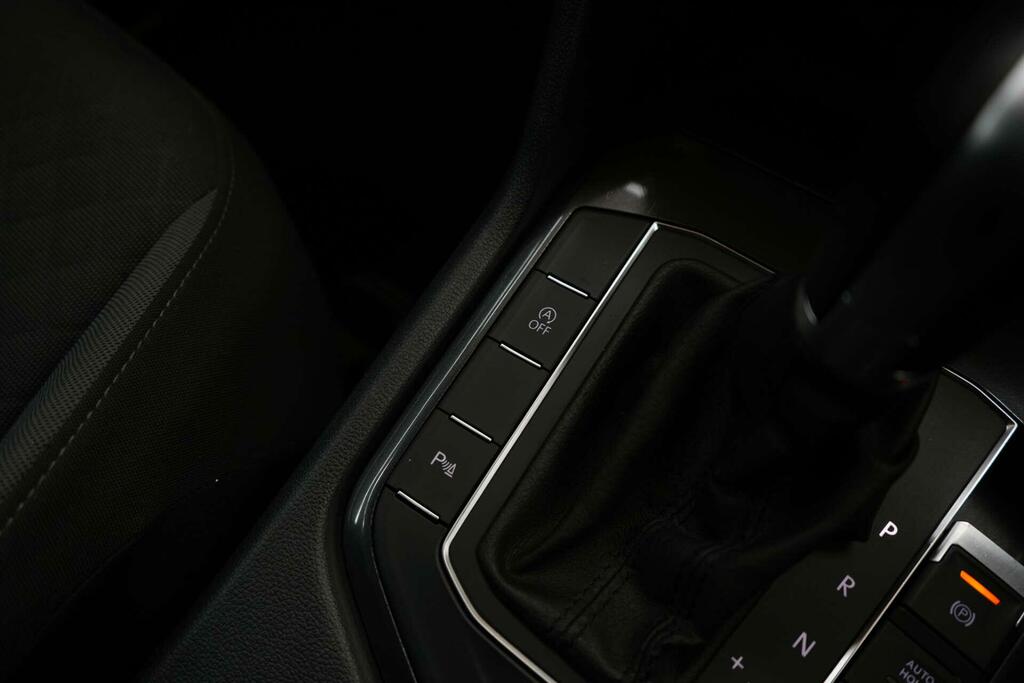 Volkswagen Tiguan 2.0 Tdi Se Navigation Suv Ss Grey #27