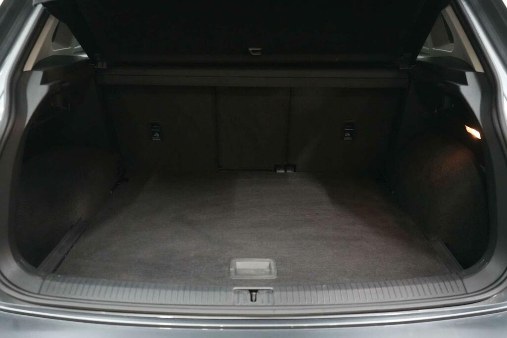 Volkswagen Tiguan 2.0 Tdi Se Navigation Suv Ss Grey #10