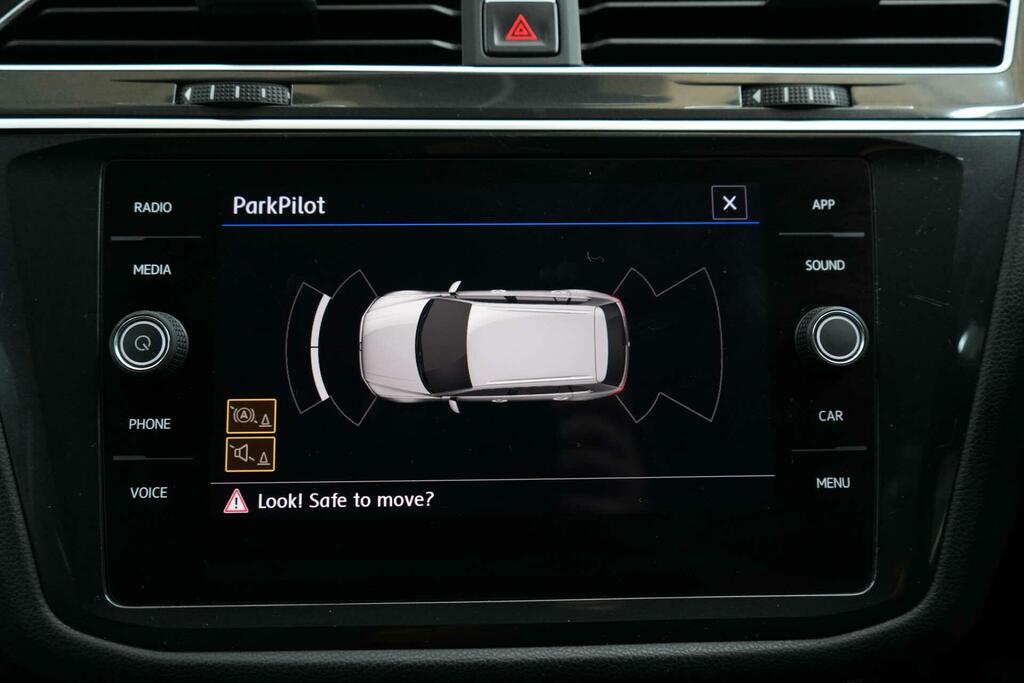 Volkswagen Tiguan 2.0 Tdi Se Navigation Suv Ss Grey #37
