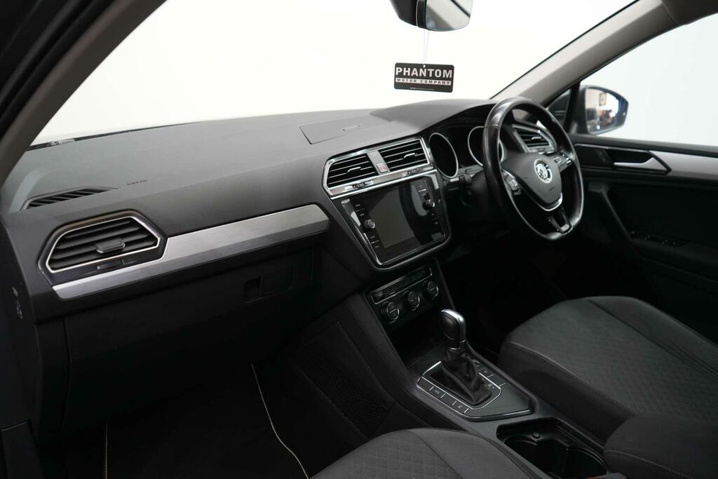 Volkswagen Tiguan 2.0 Tdi Se Navigation Suv Ss Grey #13