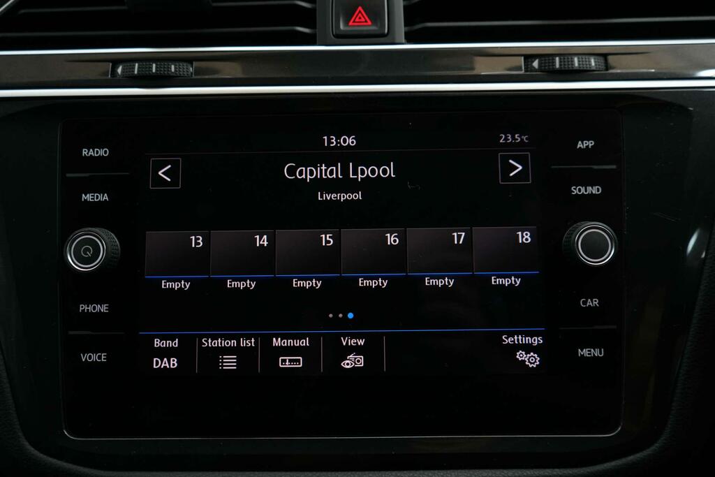 Volkswagen Tiguan 2.0 Tdi Se Navigation Suv Ss Grey #31