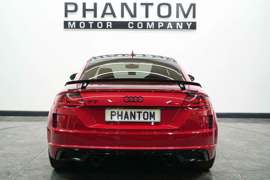 Audi TT Black Edition Red #4