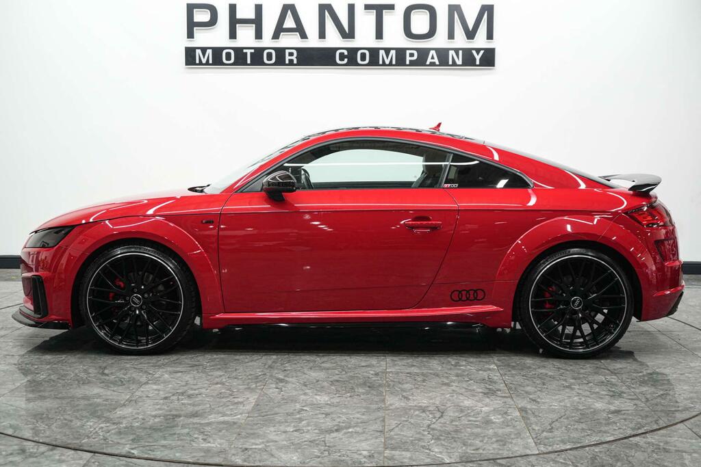 Audi TT Black Edition Red #3