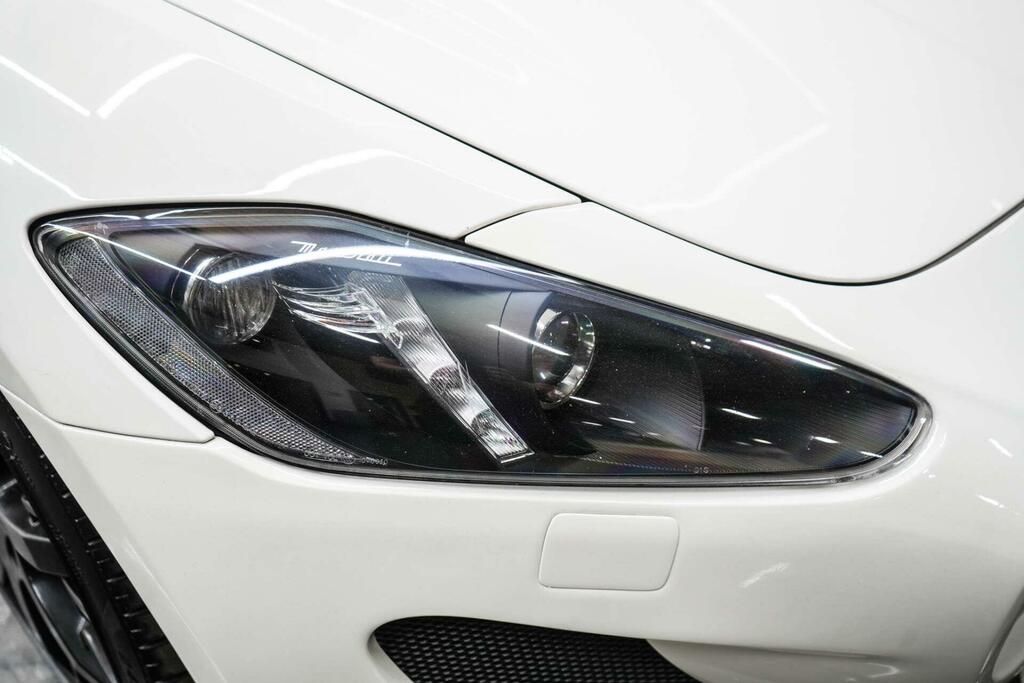 Maserati GranTurismo Sport White #6