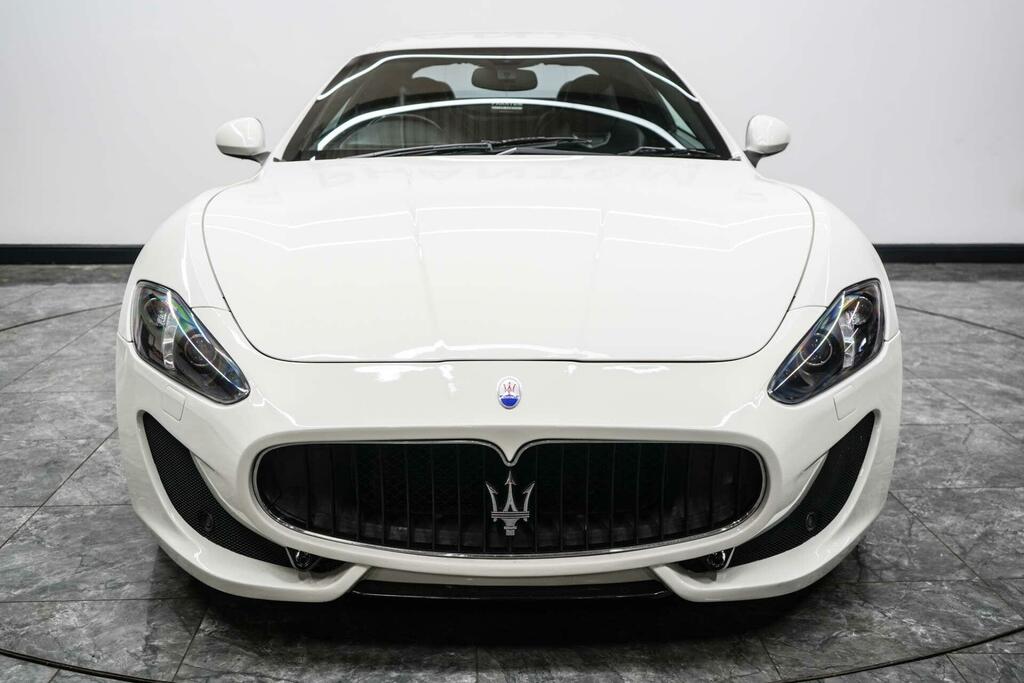 Maserati GranTurismo Sport White #5