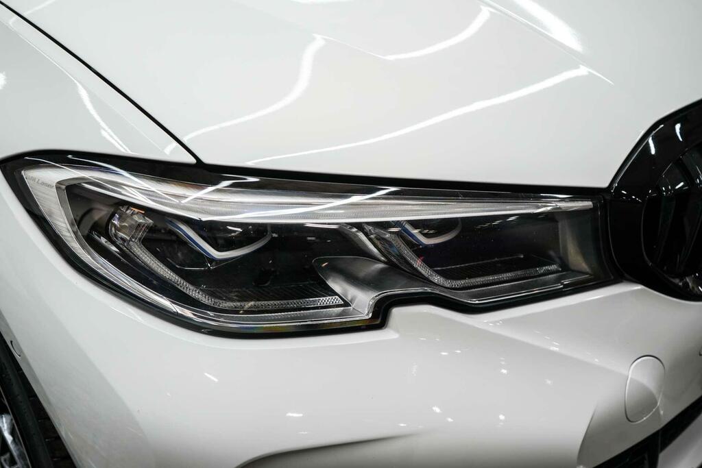 BMW 3 Series M Sport White #6