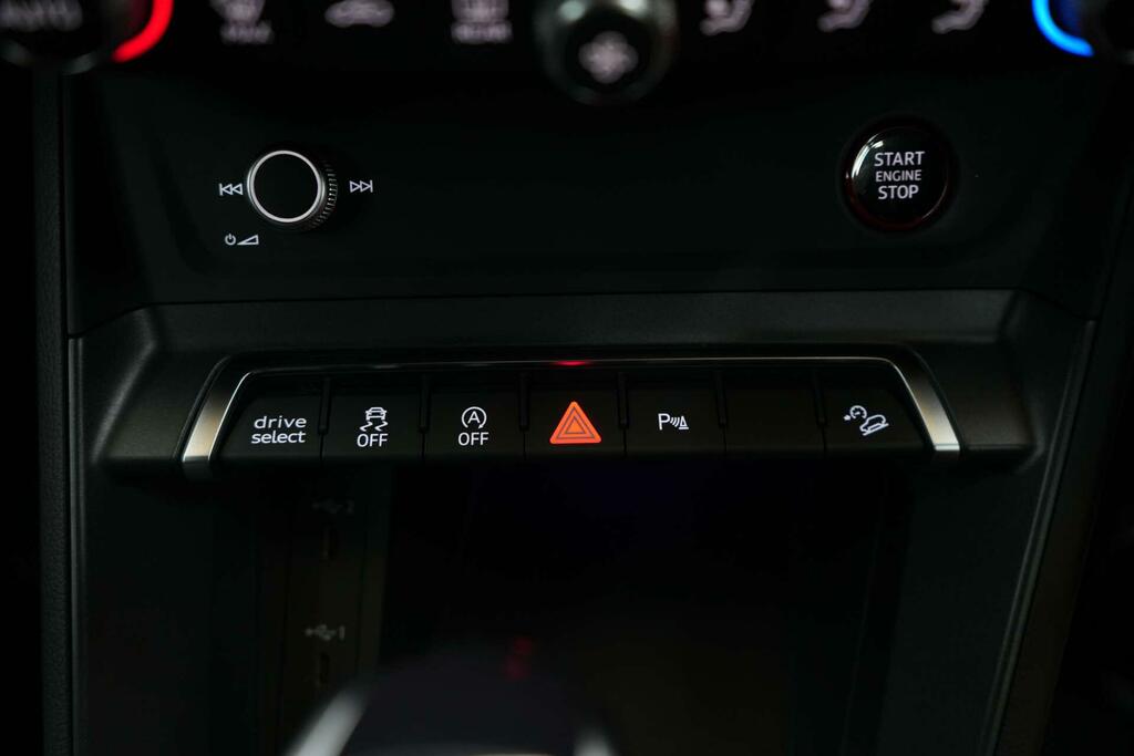 Audi RS Q3 Rs Q3 Tfsi Quattro Audi Sport Edition S Tronic Black #29