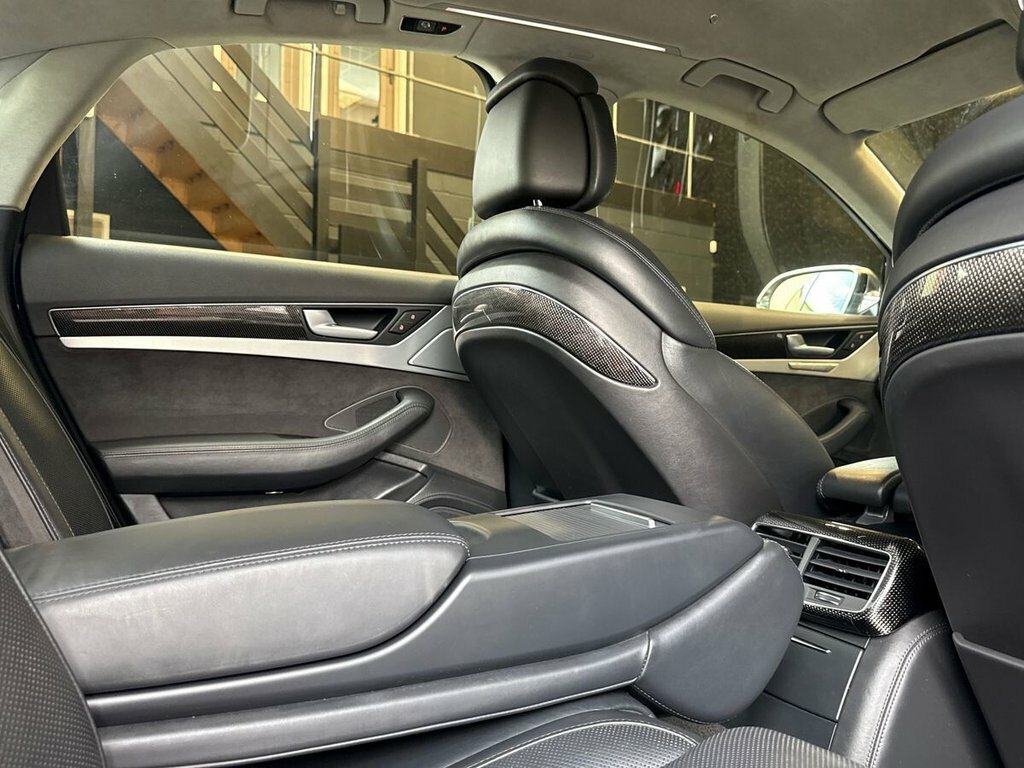 Audi S8 S8 White #21