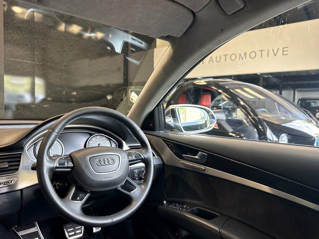 Audi S8 S8 White #28