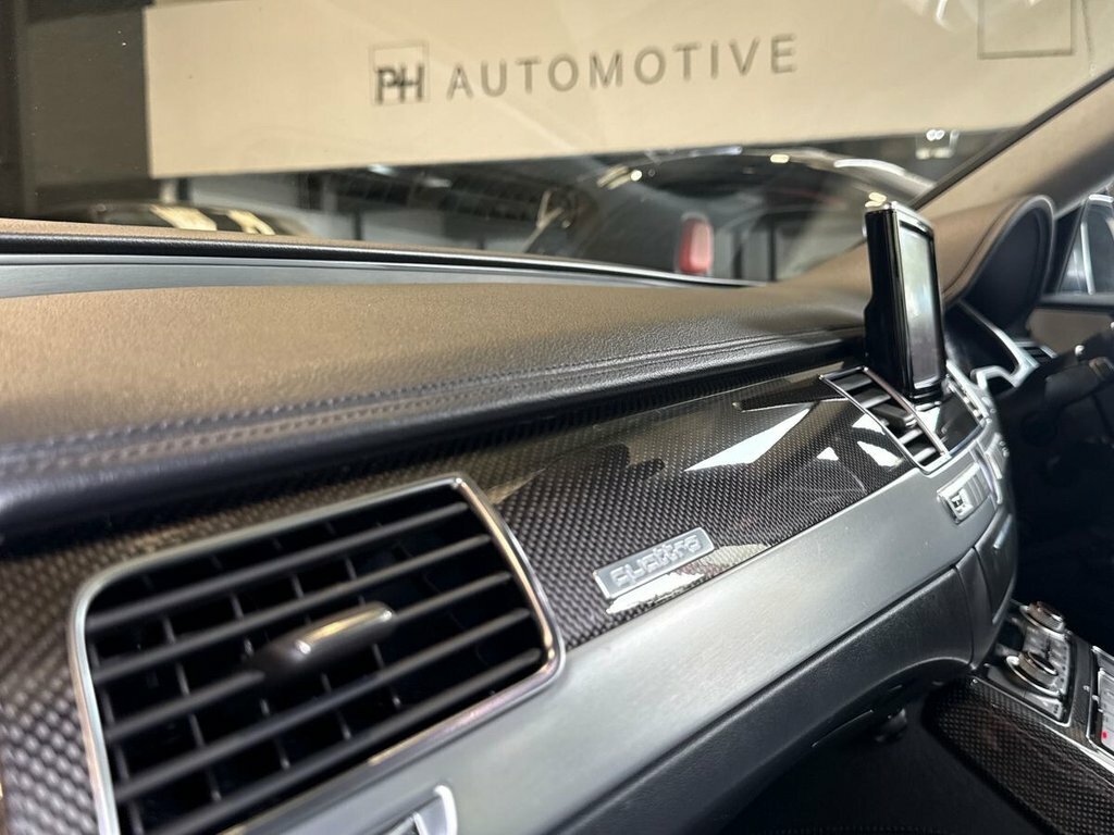 Audi S8 S8 White #52