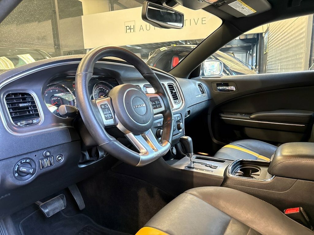 Dodge Challenger Saloon FJ62HNG Black #2