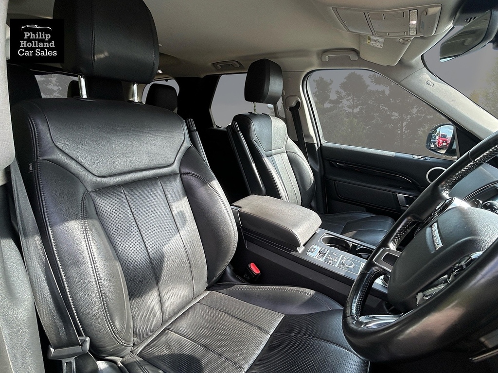Land Rover Discovery Suv White #6