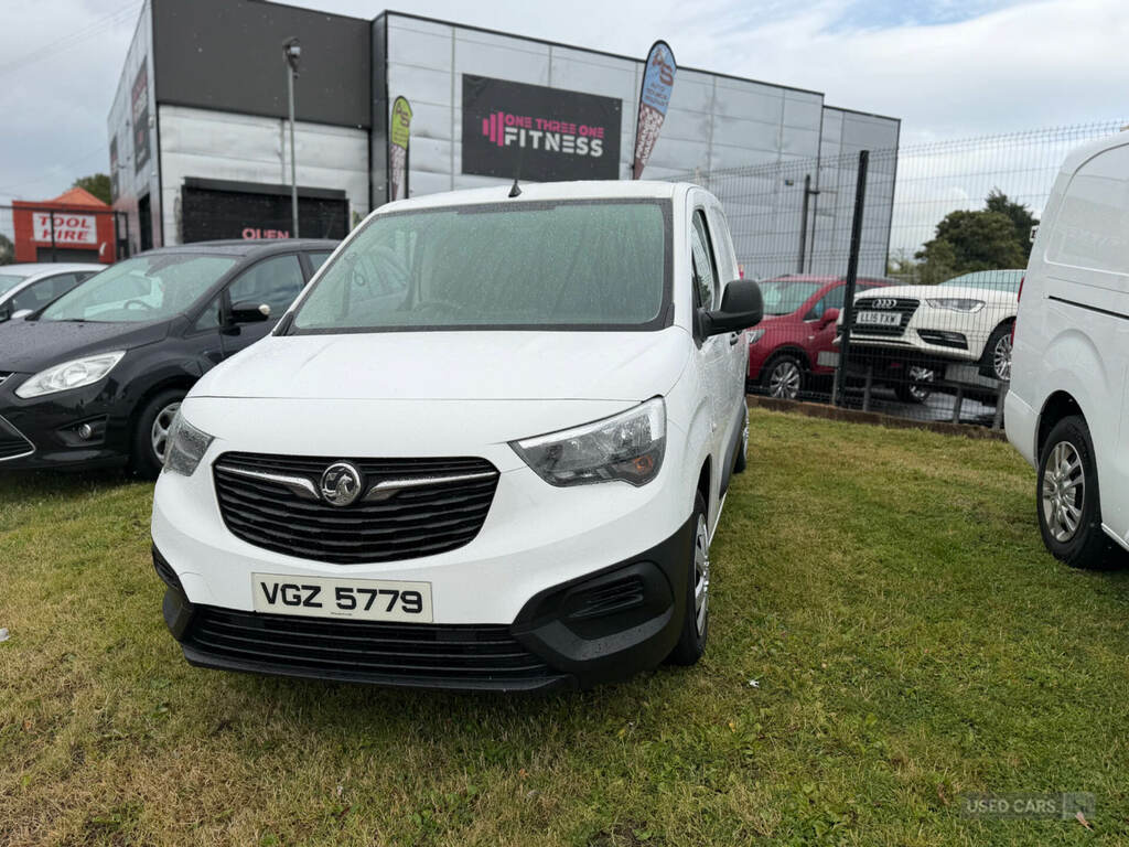 Peugeot Expert 1000 1.5 Bluehdi 100 Professional Premium Van White